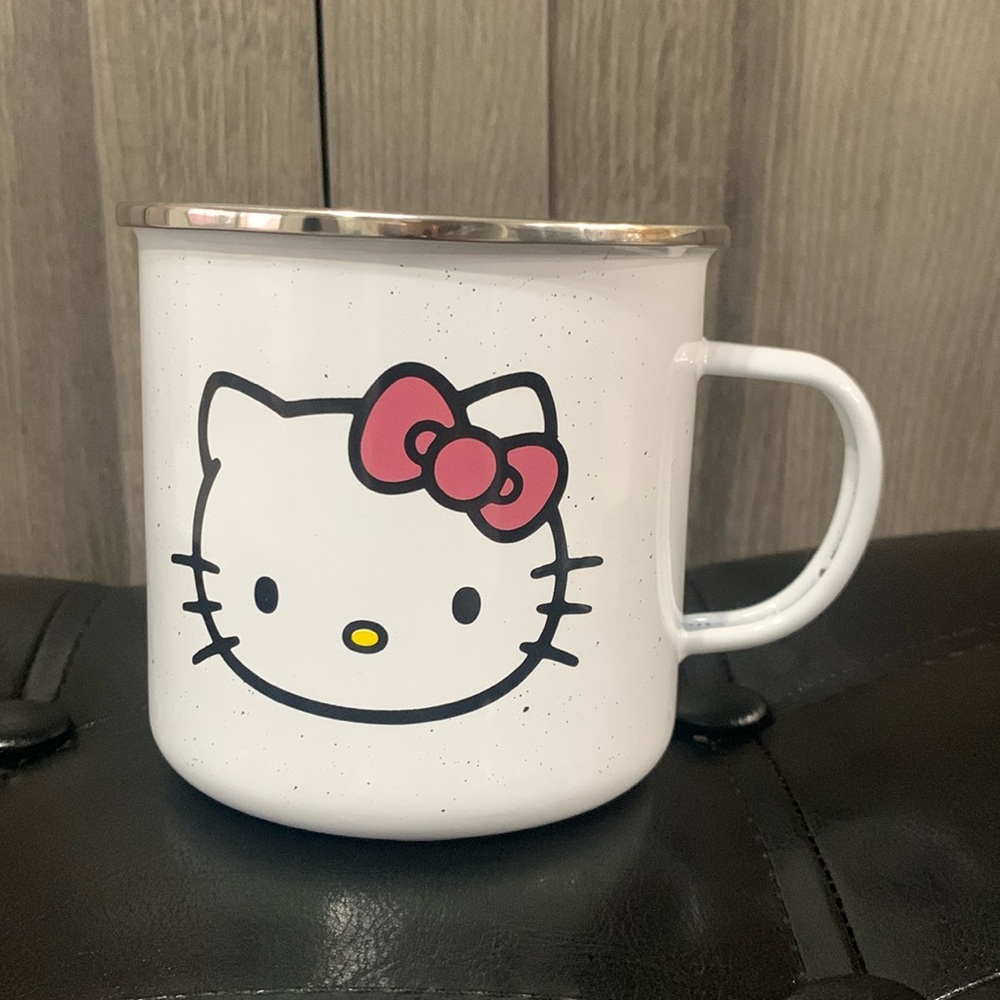 New Hello Kitty Face In Pink Bow White Metal Campers Coffee Mug By Sanrio - Picture 1 of 8